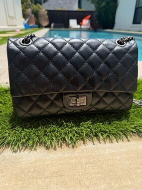 Auth Chanel Lambskin Medium Quilted 2.55 Reissue 225 Flap Black Ruthenium